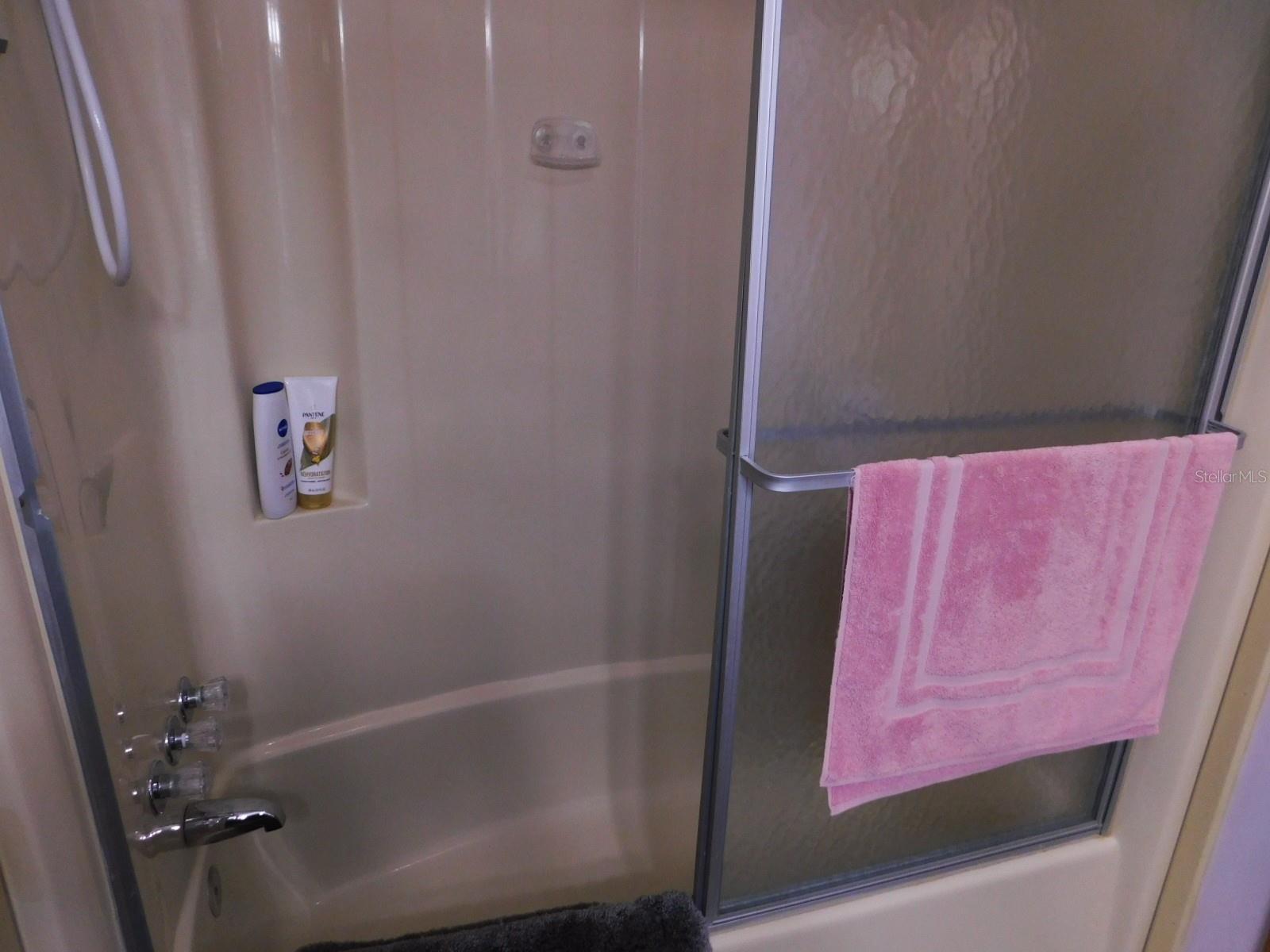 Image 18 of 45 For 1001 Starkey Road 99