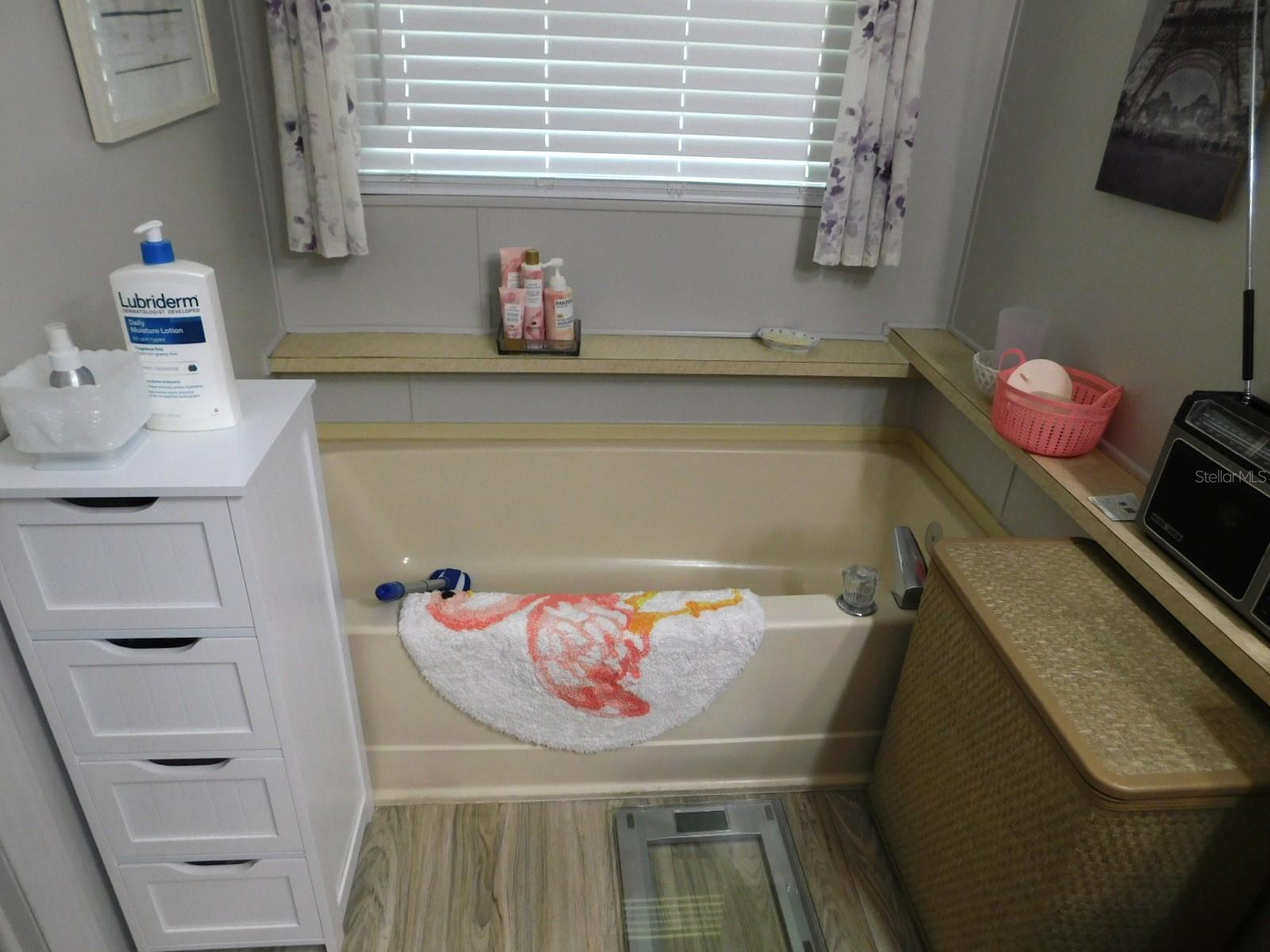 Image 37 of 45 For 1001 Starkey Road 99