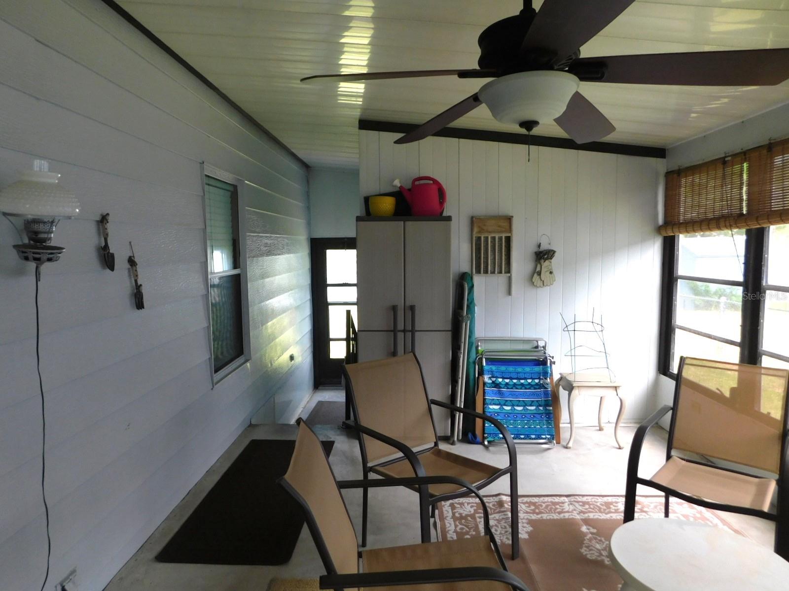 Image 42 of 45 For 1001 Starkey Road 99