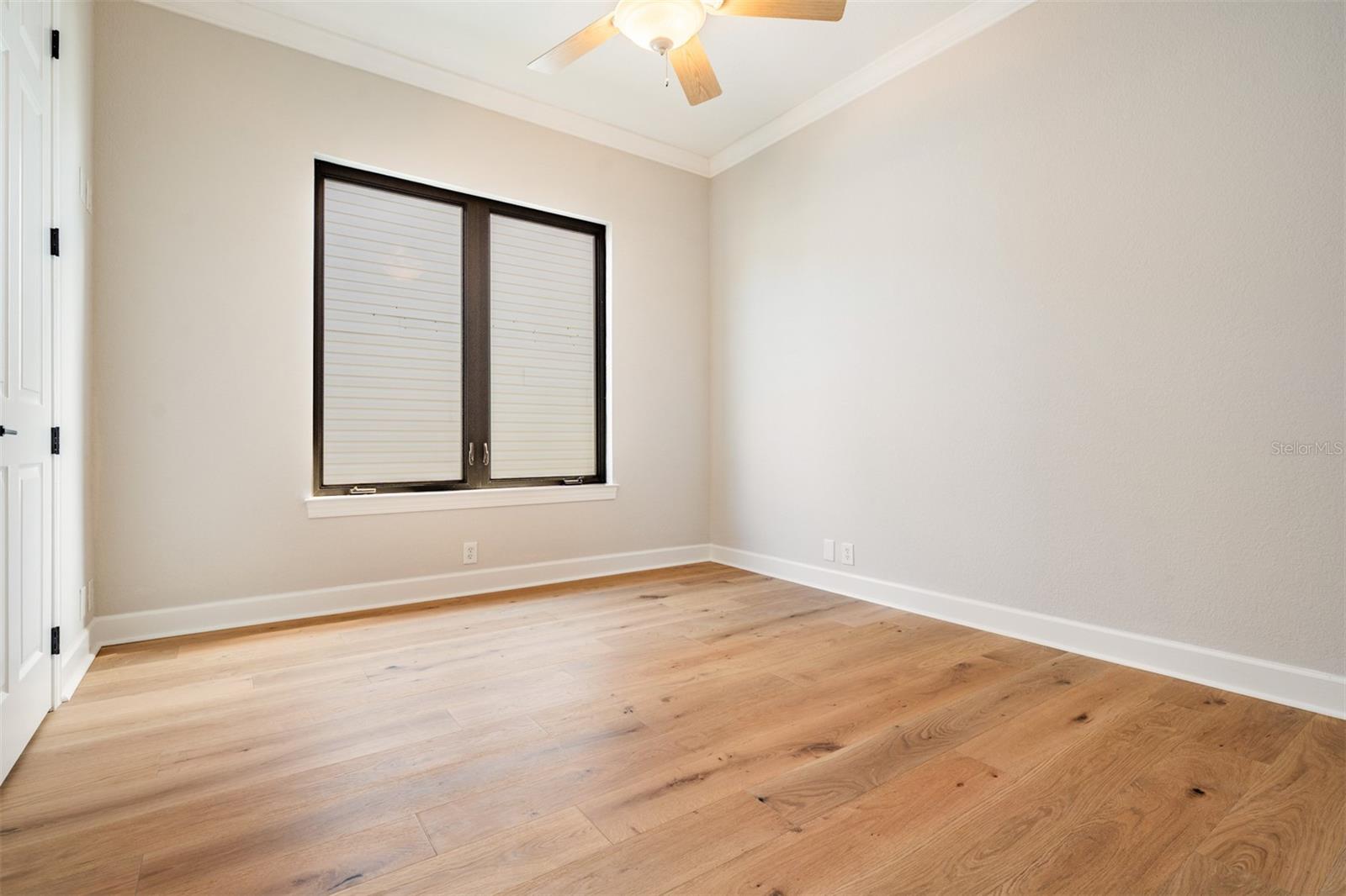 Listing photo id 22 for 62 Central Court