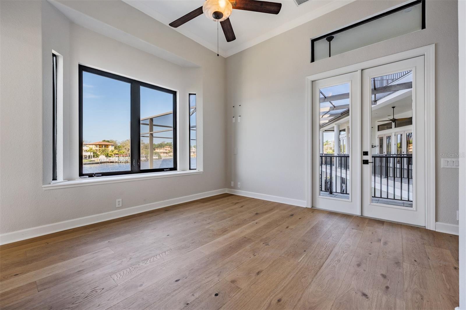 Listing photo id 25 for 62 Central Court