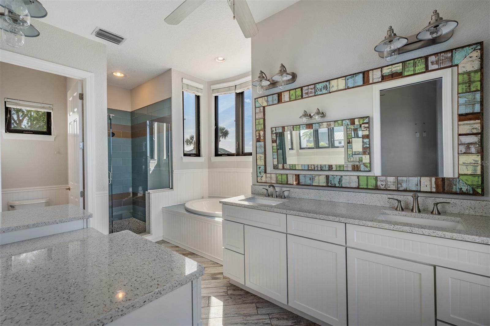 Listing photo id 28 for 62 Central Court