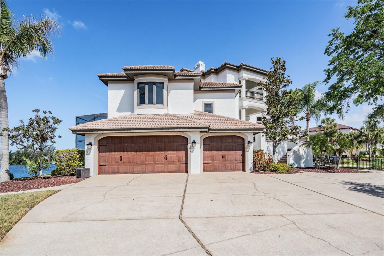 Listing photo id 64 for 62 Central Court