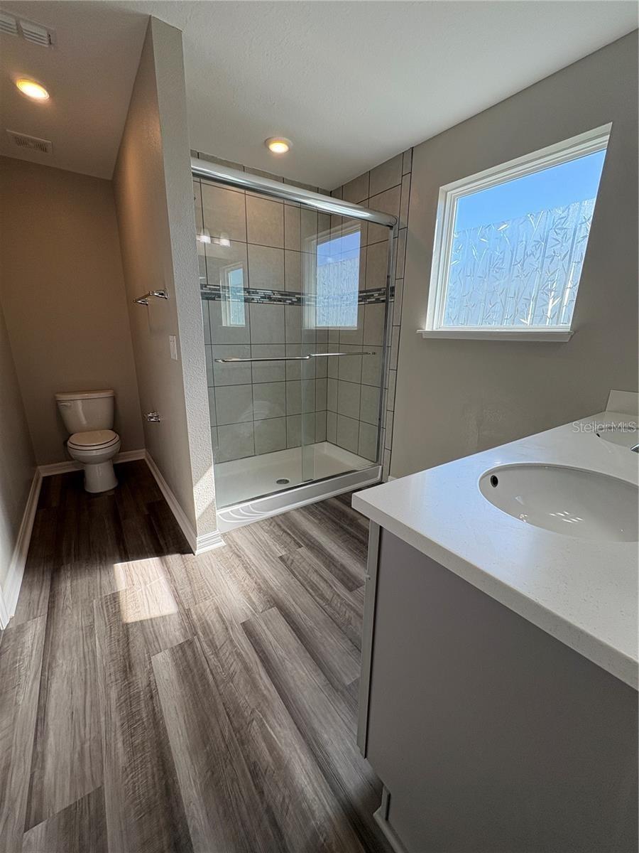 Image 16 of 25 For 4517 Reisswood Loop