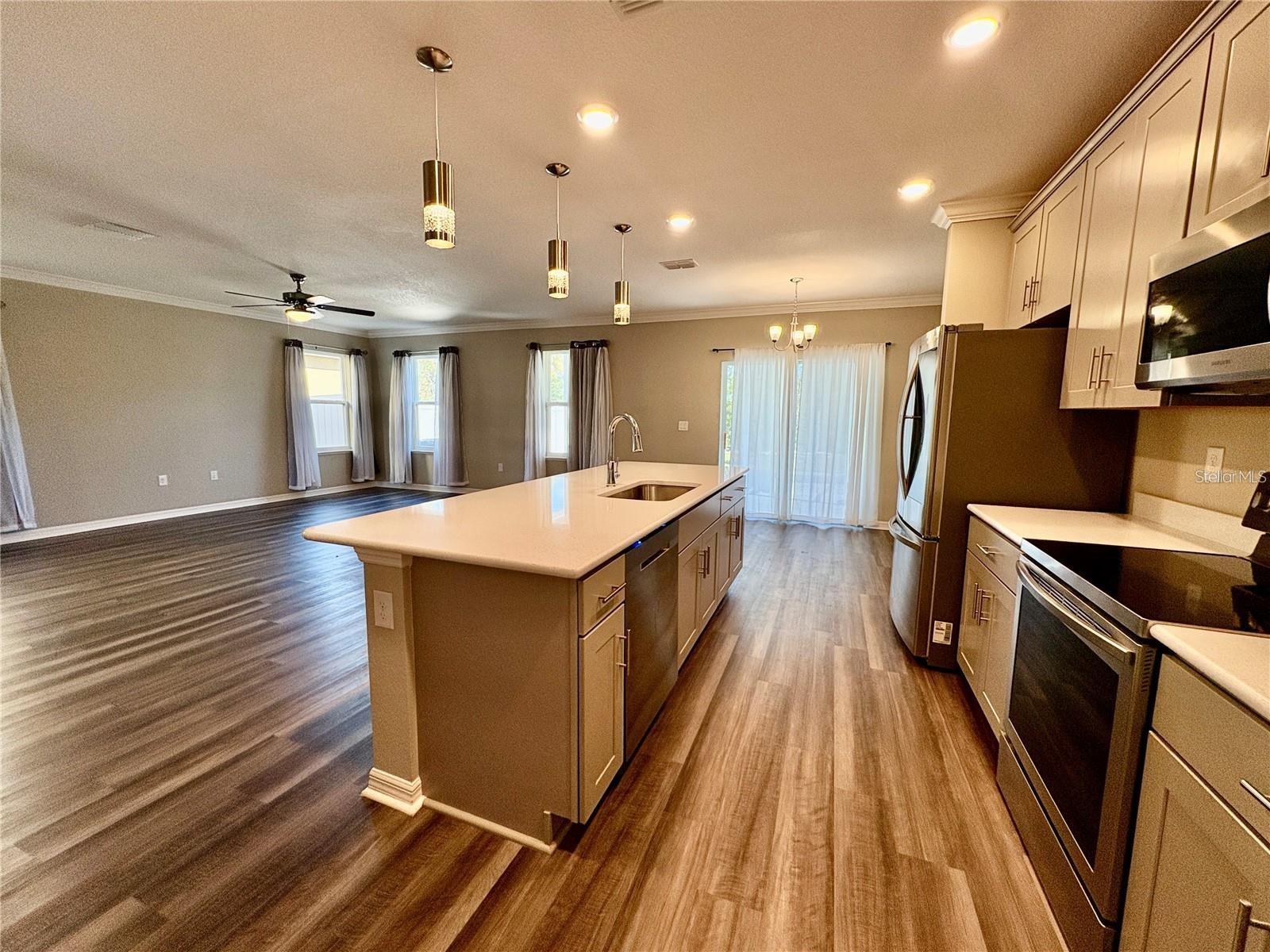 Image 3 of 25 For 4517 Reisswood Loop