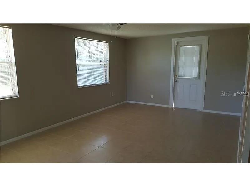 Image 4 of 10 For 7325 Coventry Drive