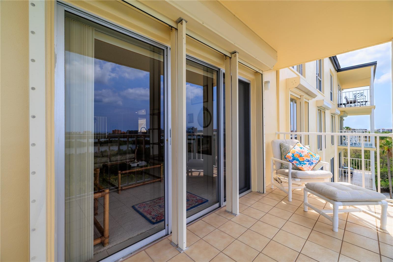 Image 19 of 50 For 9000 Commodore Drive 604