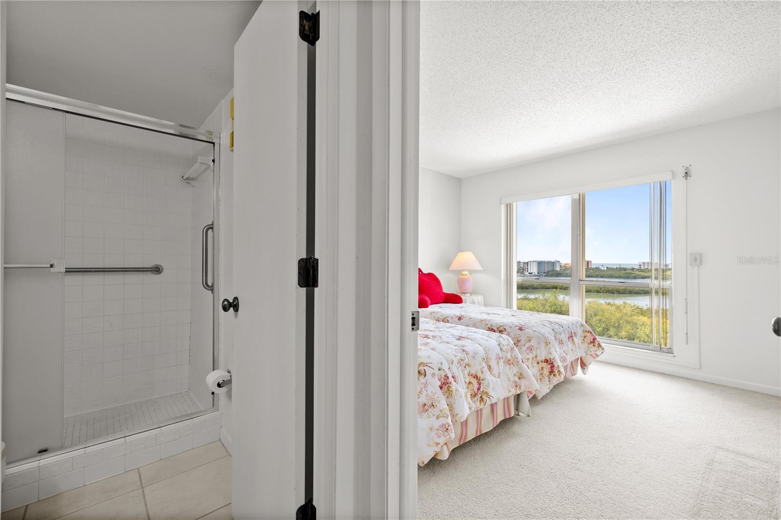 Image 21 of 50 For 9000 Commodore Drive 604