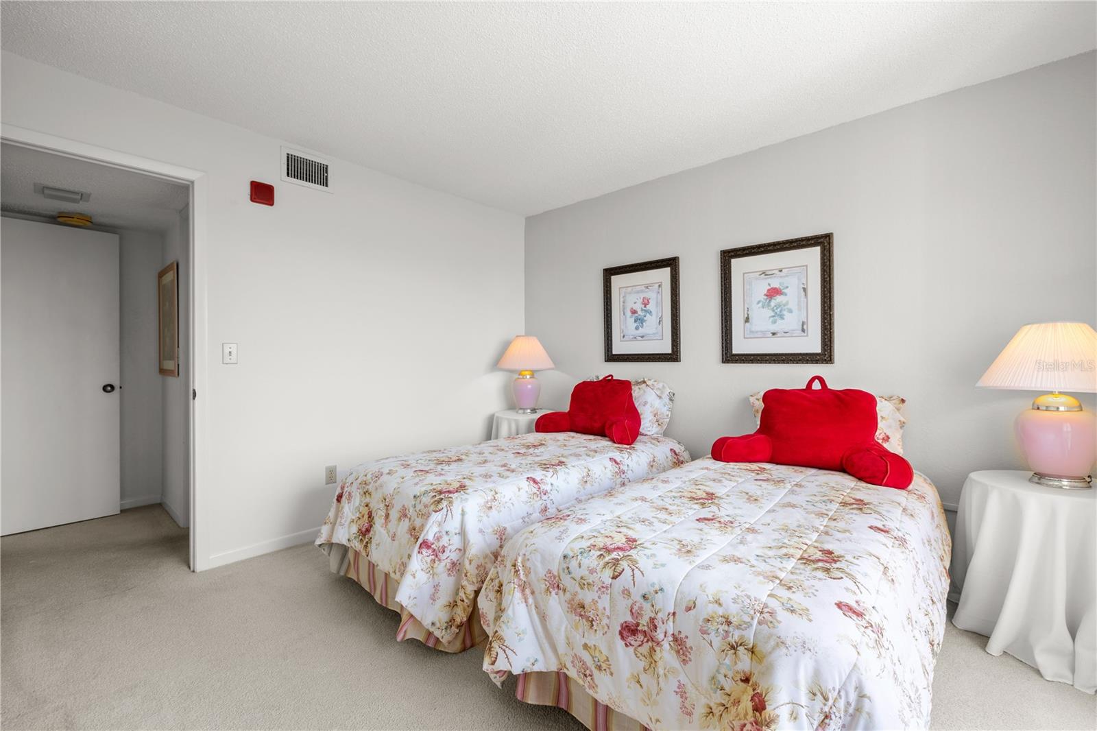 Image 22 of 50 For 9000 Commodore Drive 604