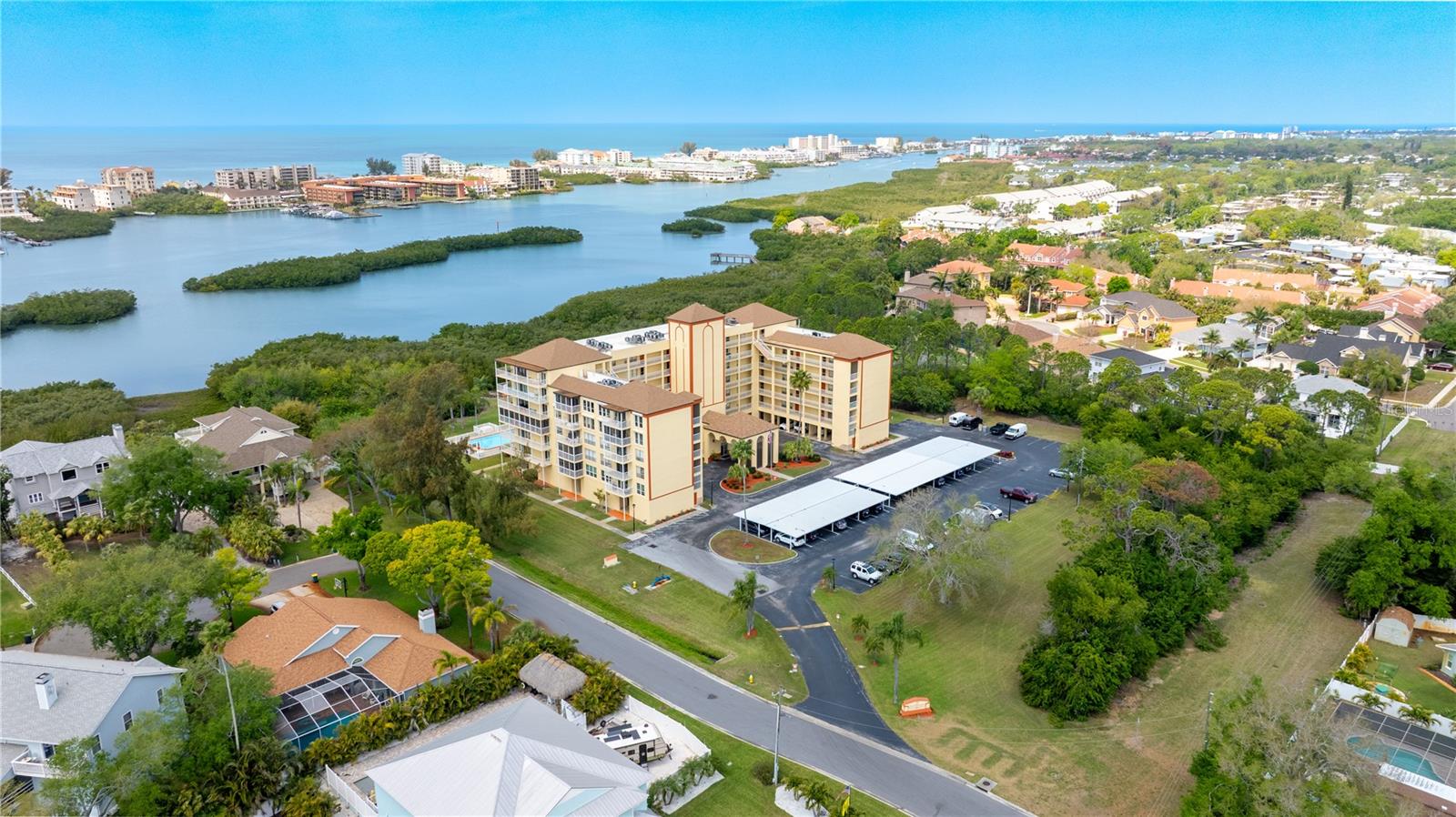 Image 35 of 50 For 9000 Commodore Drive 604