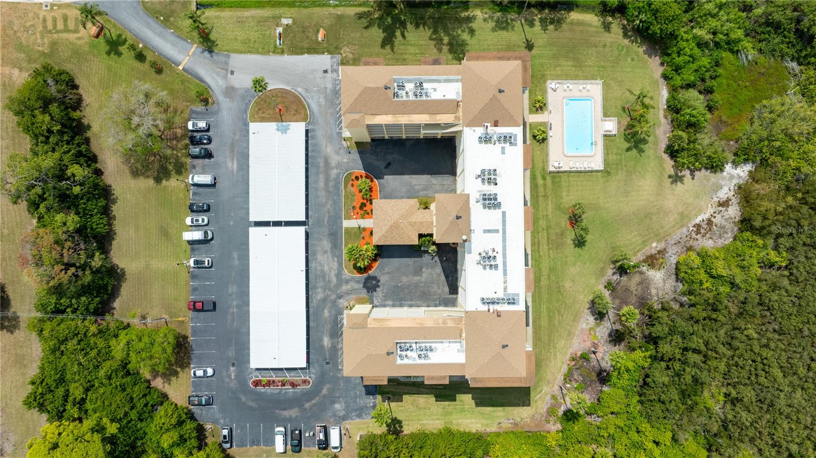 Image 41 of 50 For 9000 Commodore Drive 604