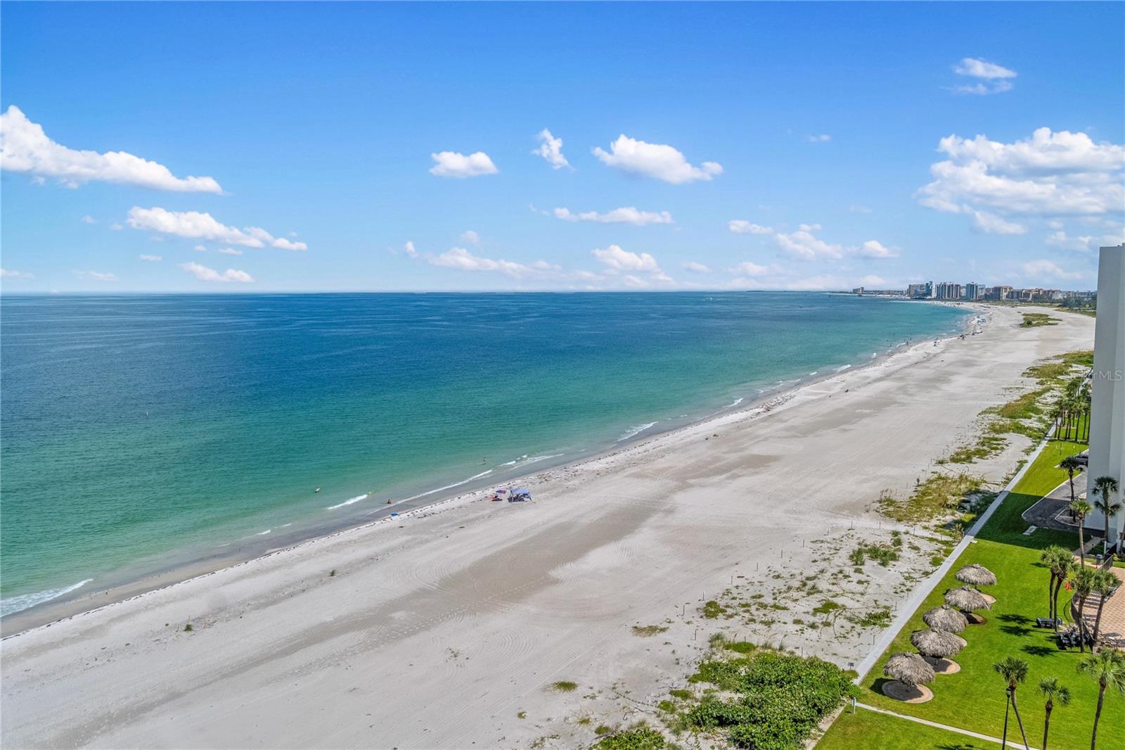 Listing photo id 33 for 1480 Gulf Boulevard 1104