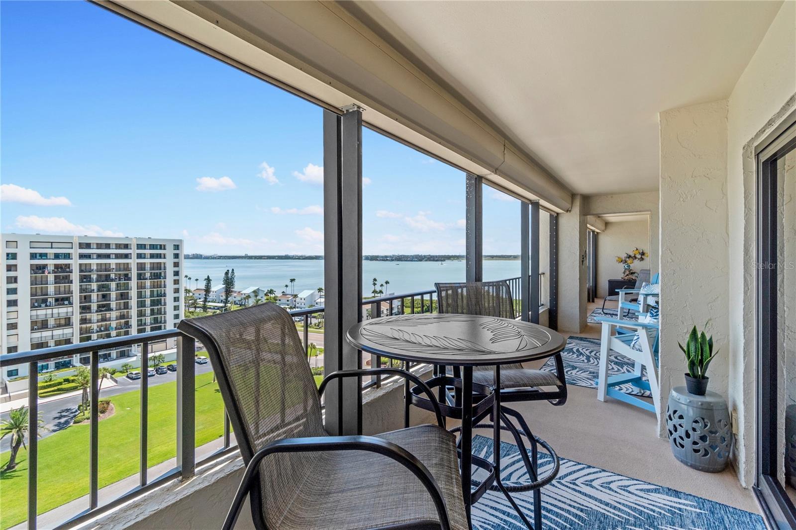 Listing photo id 37 for 1480 Gulf Boulevard 1104