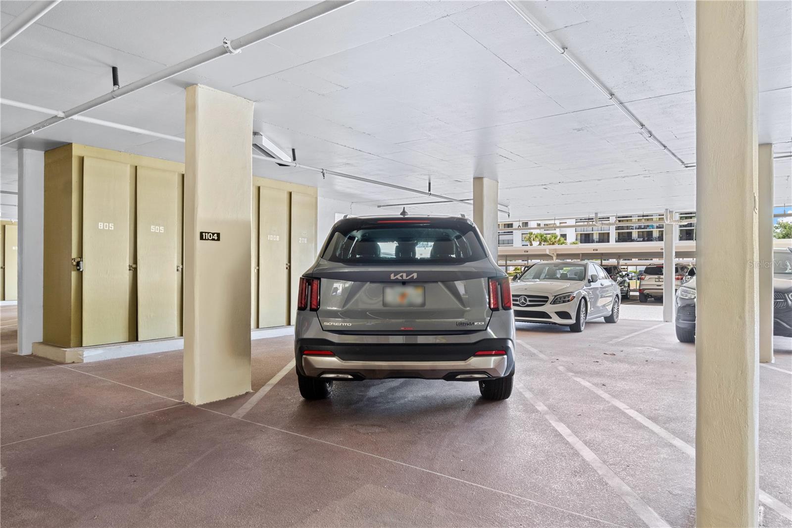 Listing photo id 54 for 1480 Gulf Boulevard 1104