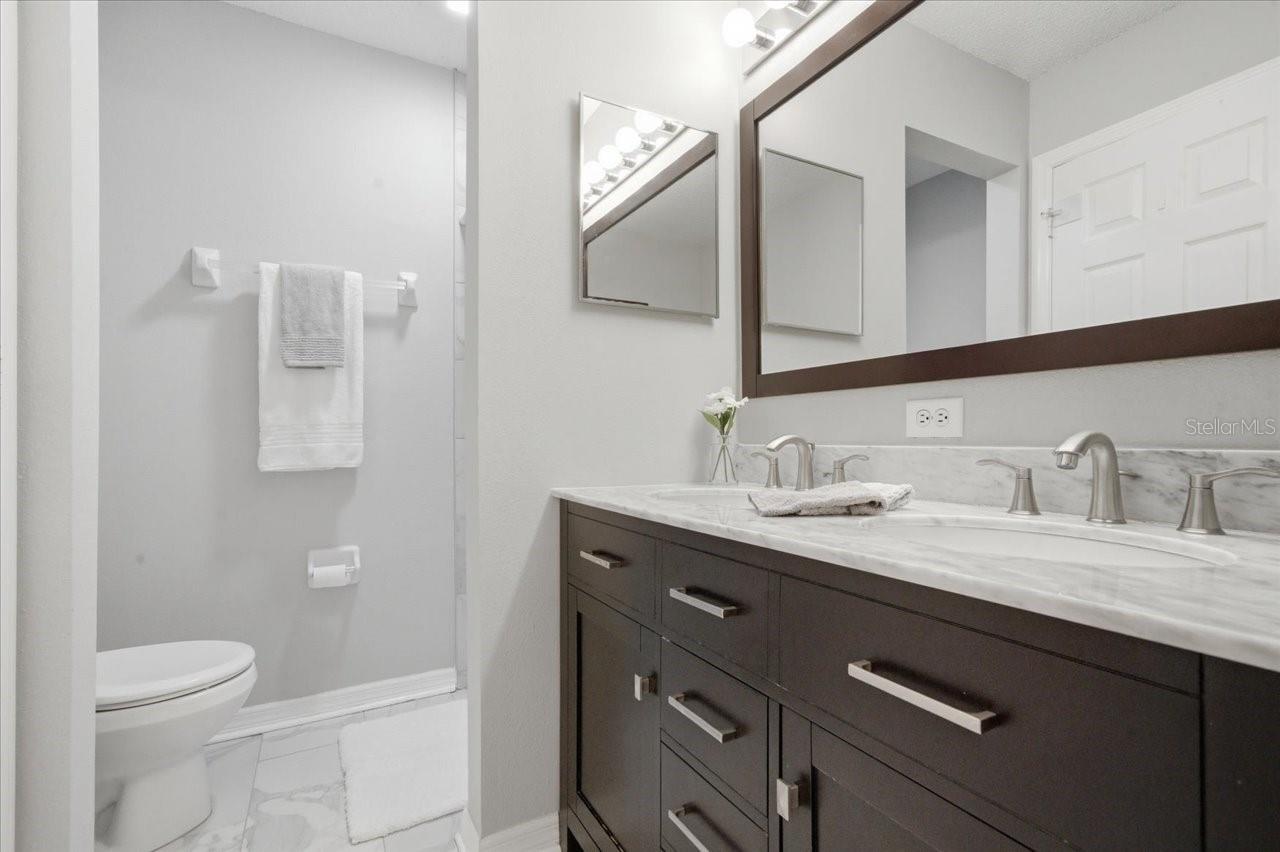 Image 31 of 51 For 752 Vallance Way Ne