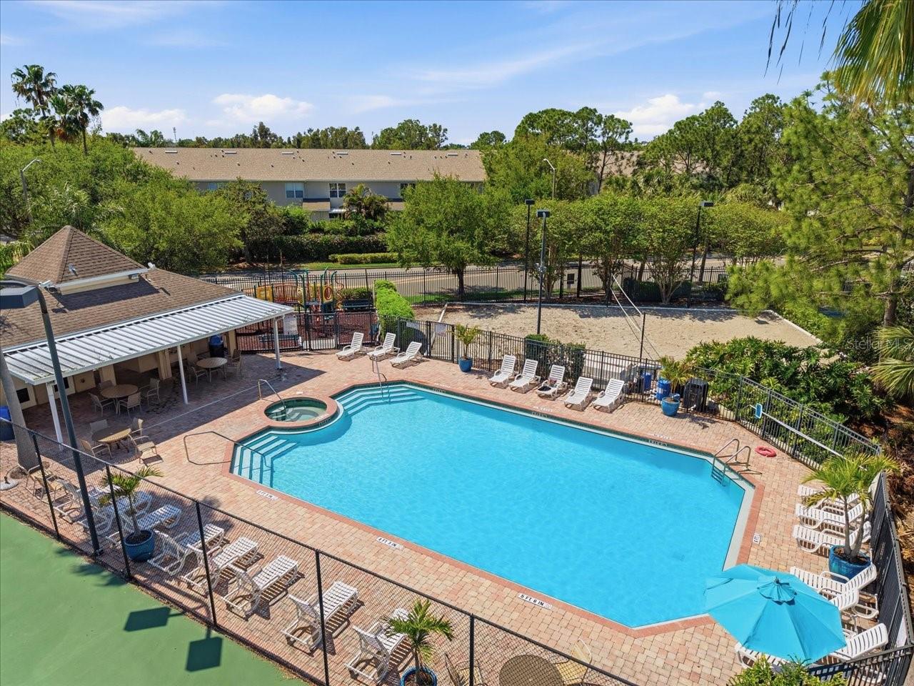 Image 4 of 51 For 752 Vallance Way Ne