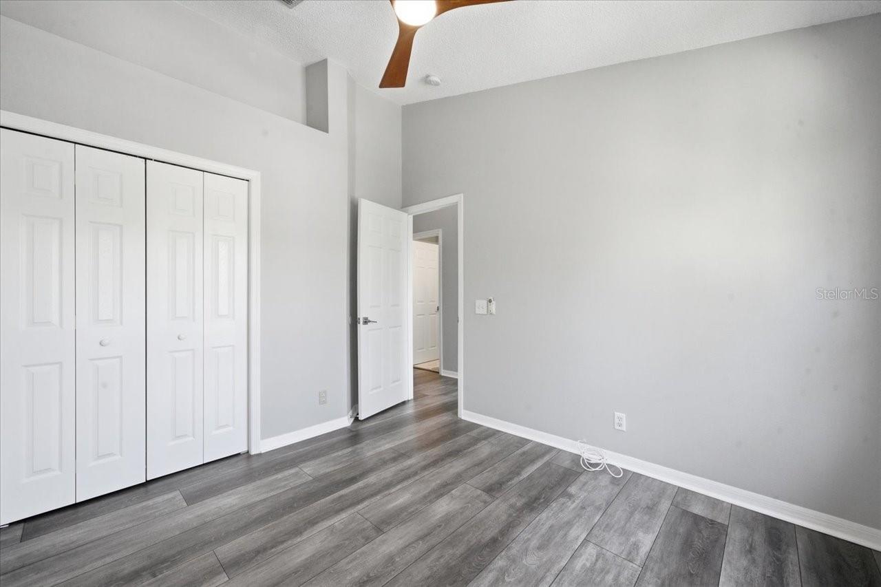 Image 40 of 51 For 752 Vallance Way Ne