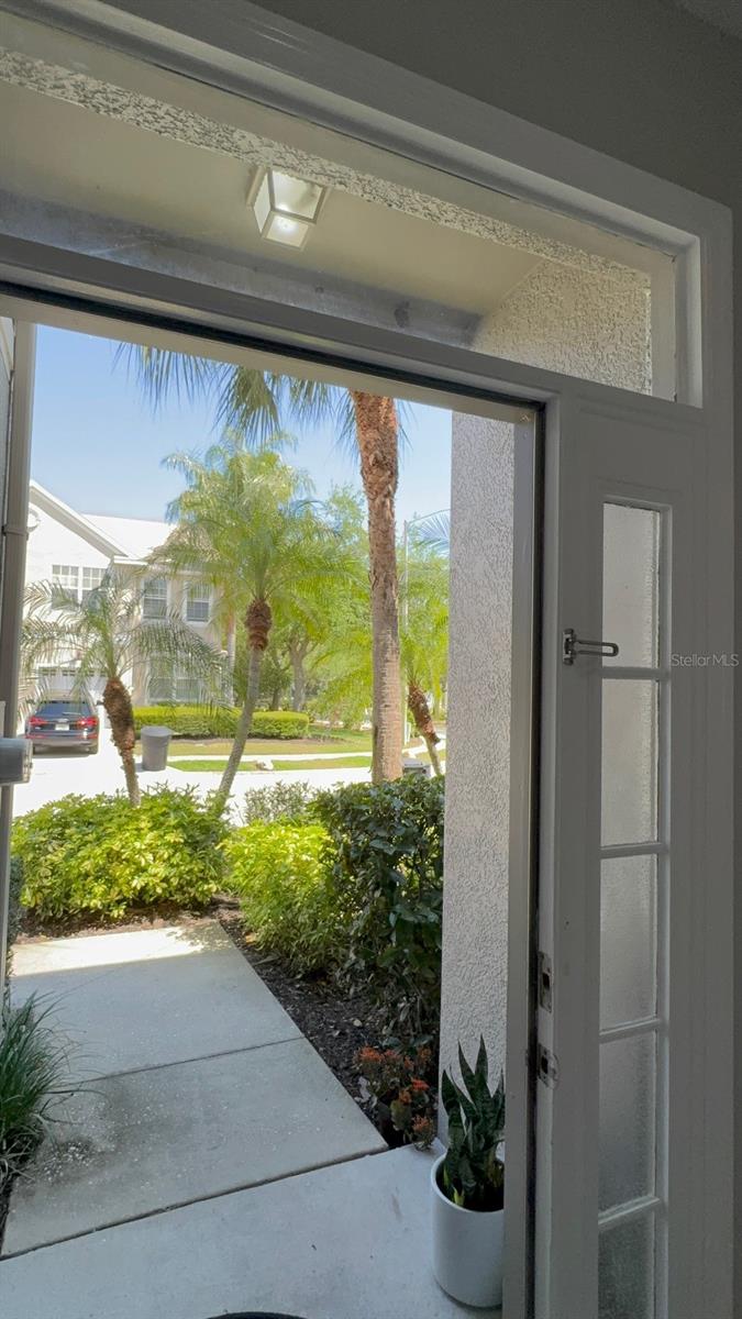 Image 43 of 51 For 752 Vallance Way Ne