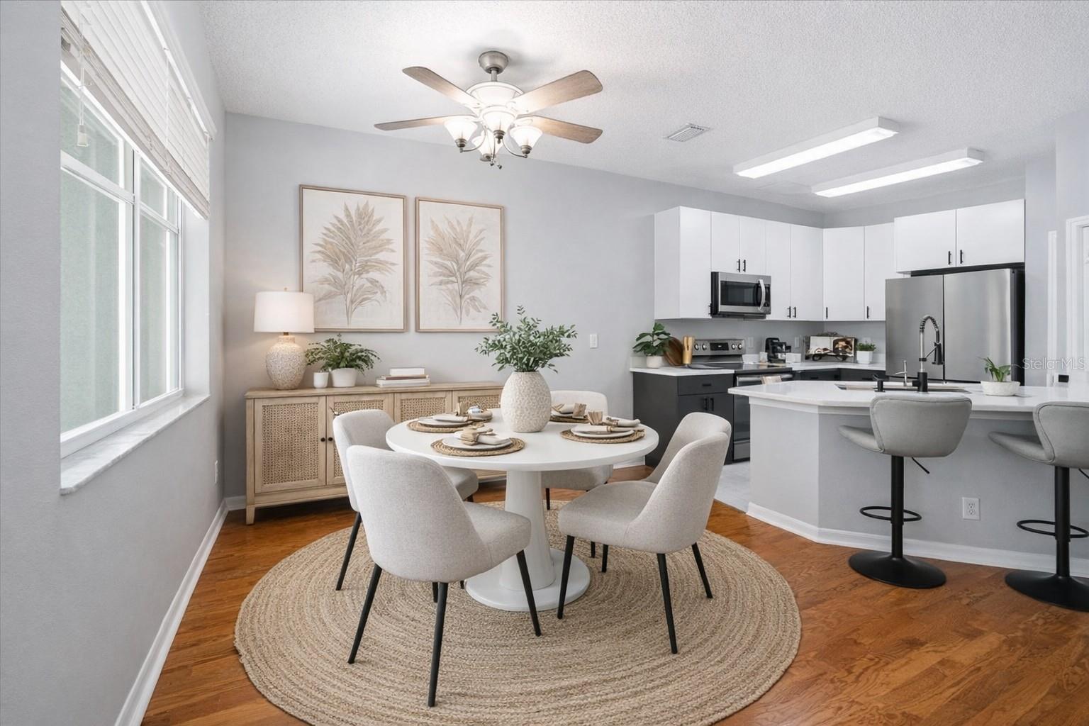 Image 7 of 51 For 752 Vallance Way Ne