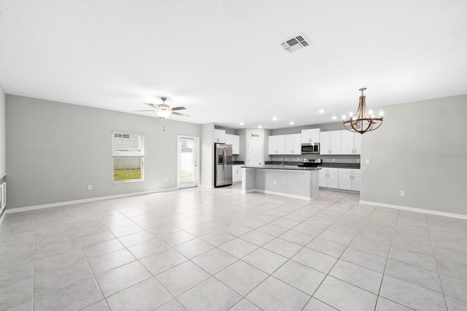 Image 10 of 39 For 7217 Ronnie Gardens Court