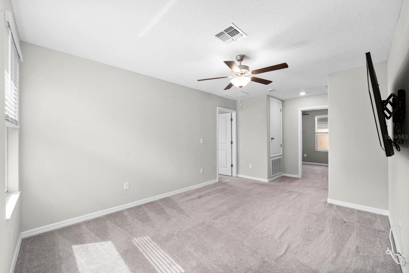 Image 13 of 39 For 7217 Ronnie Gardens Court