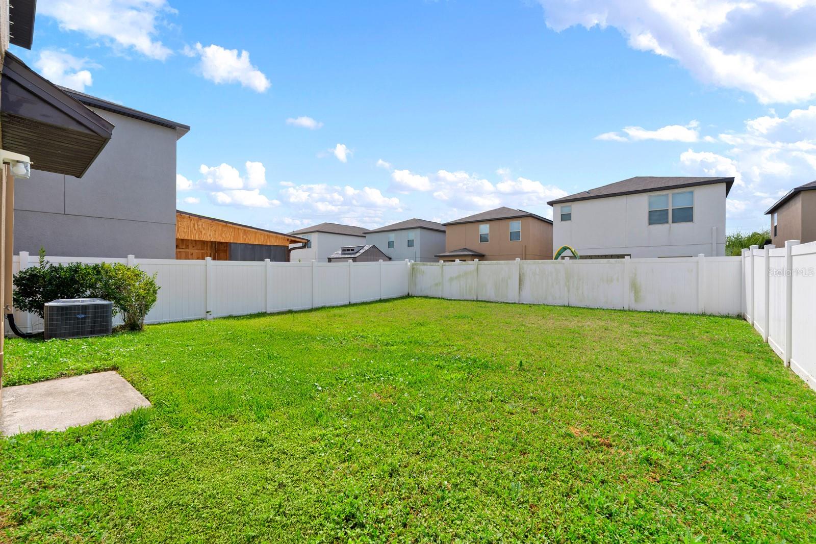 Image 27 of 39 For 7217 Ronnie Gardens Court