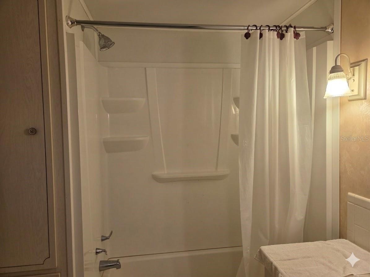 Image 10 of 26 For 9900 Ulmerton Road 13