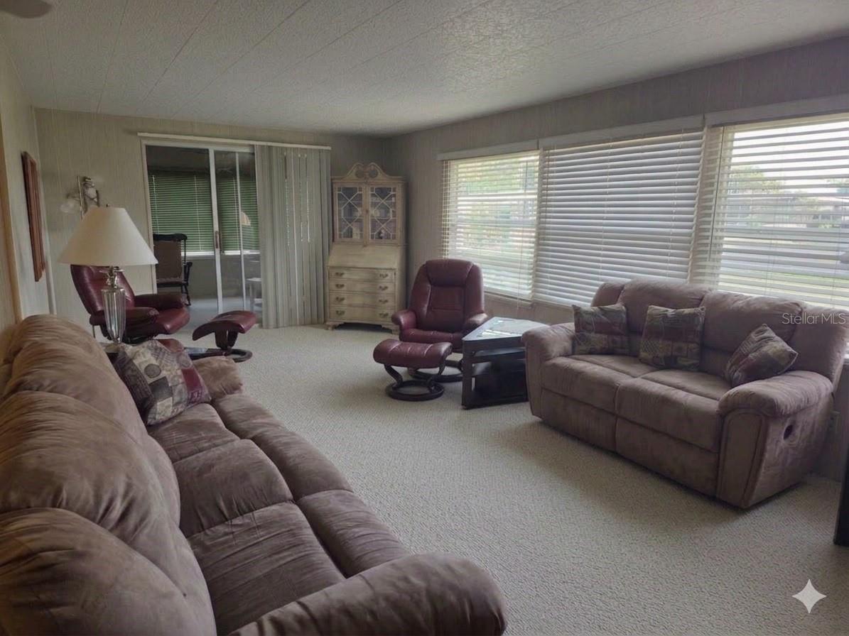 Image 5 of 26 For 9900 Ulmerton Road 13