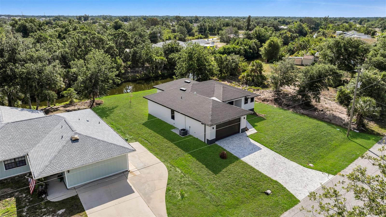 Image 24 of 36 For 7054 Rosemont Drive