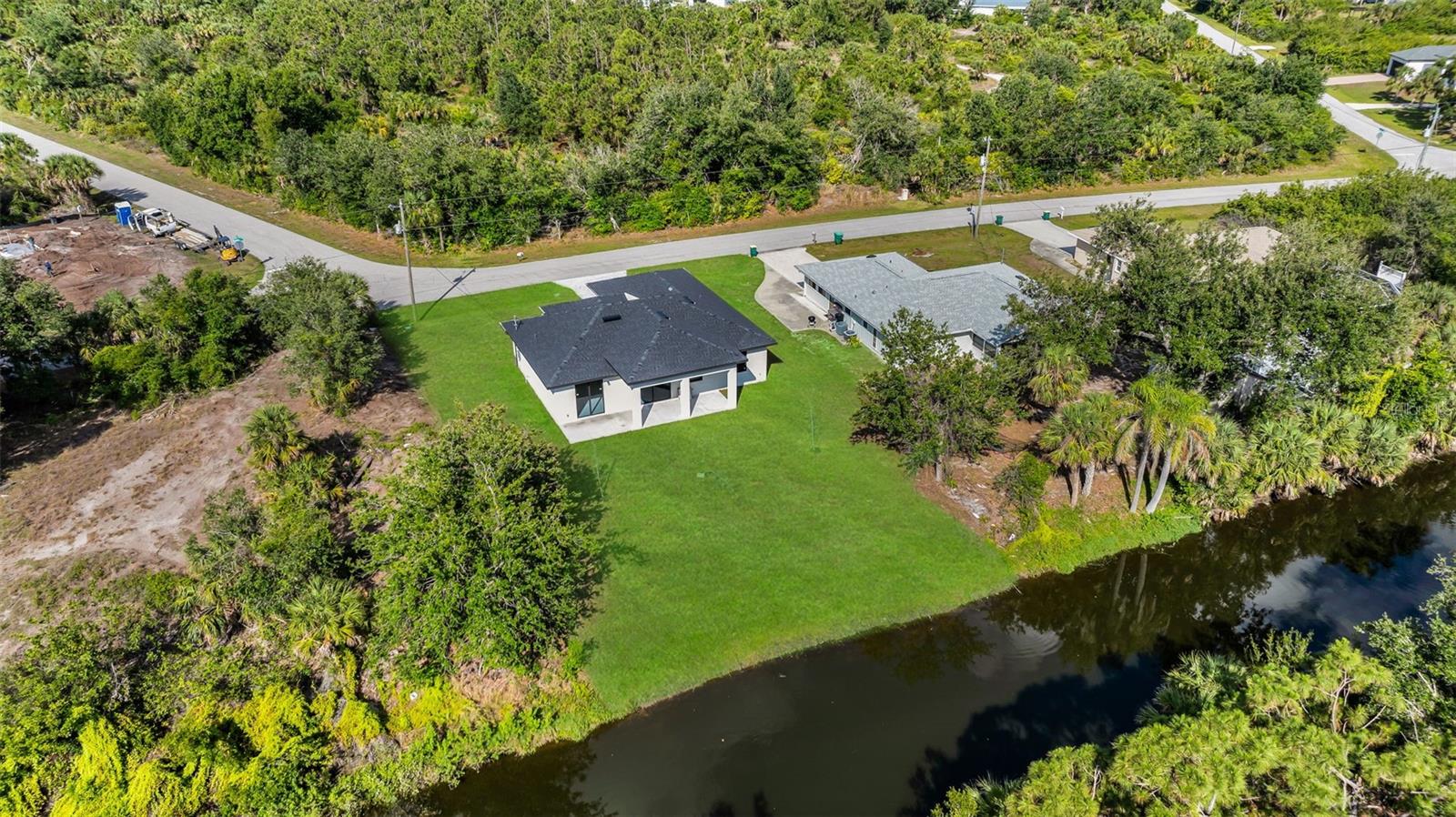 Image 29 of 36 For 7054 Rosemont Drive