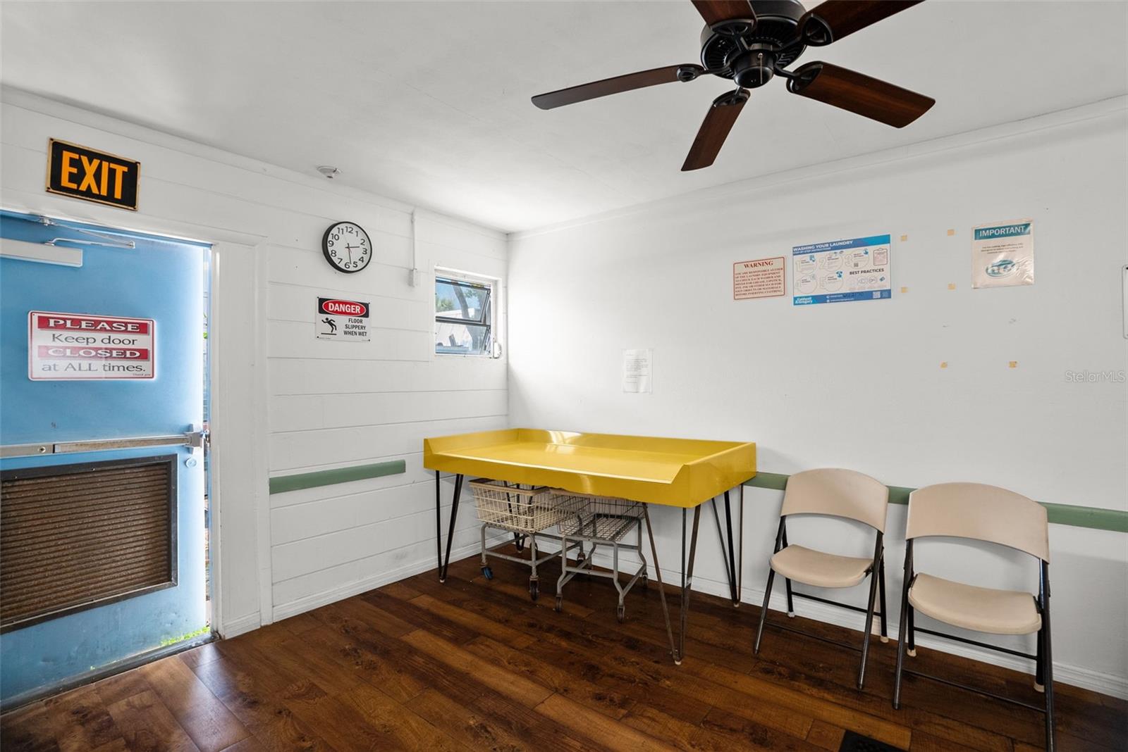 Image 32 of 42 For 4227 Rax Place 4227
