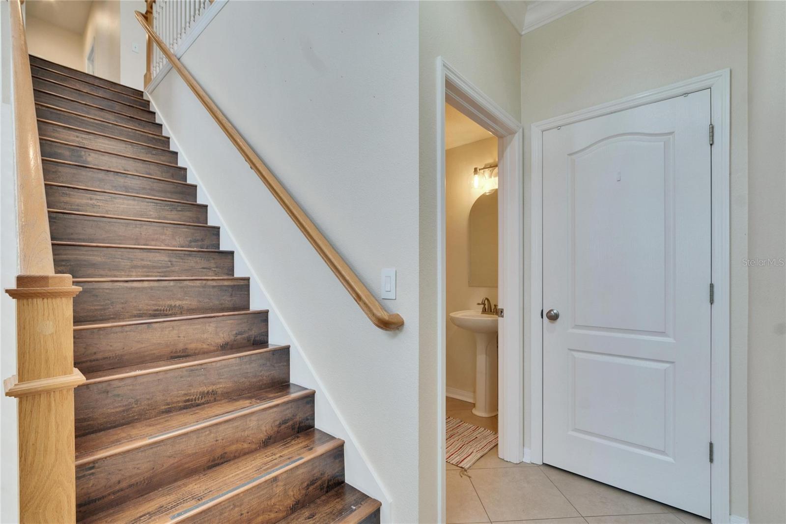 Image 28 of 59 For 9105 Crystal Commons Way