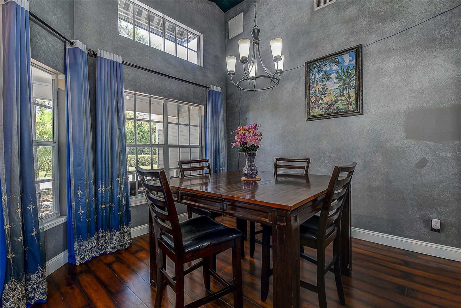 Image 24 of 48 For 7730 Grimsby Lane