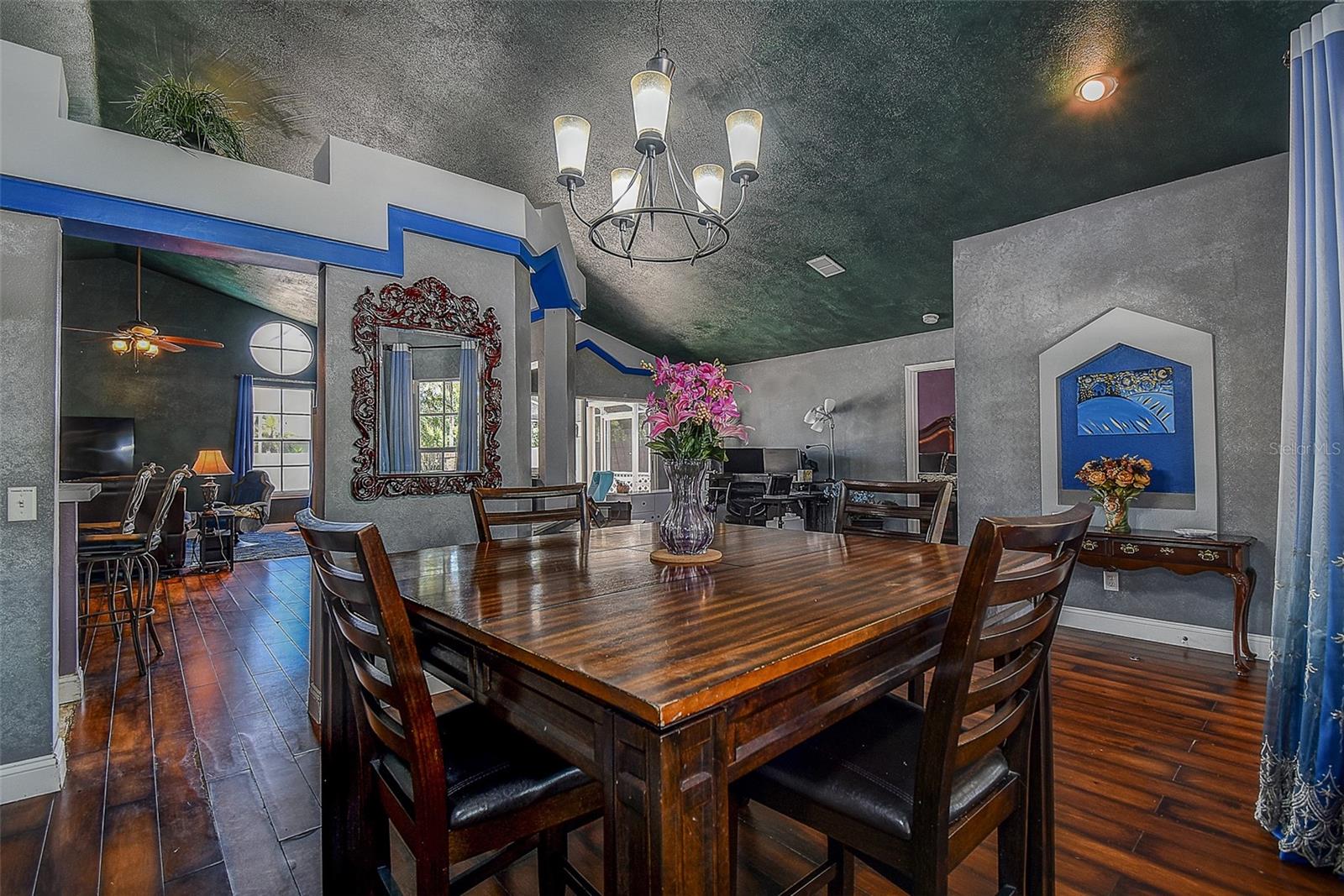 Image 25 of 48 For 7730 Grimsby Lane