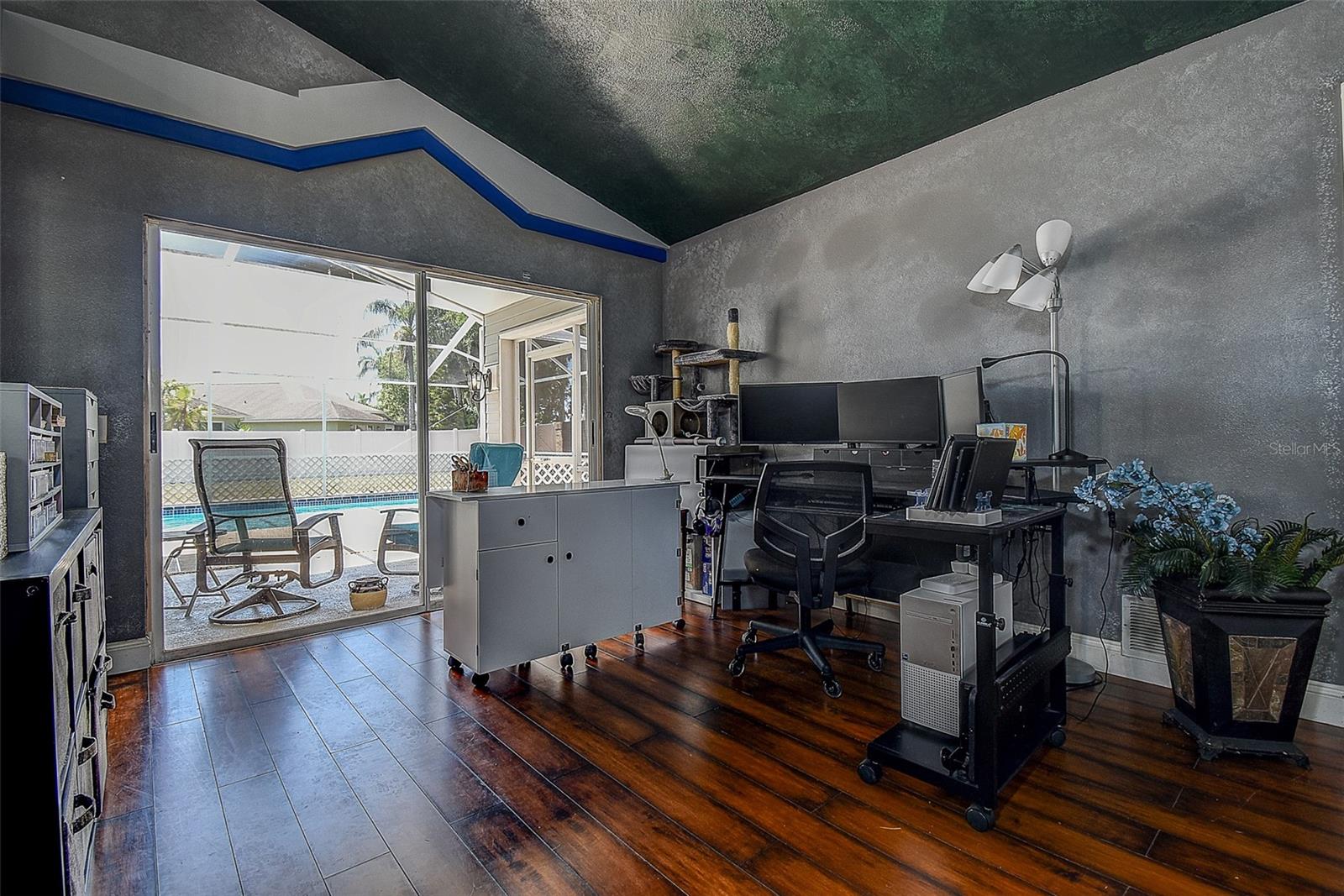 Image 27 of 48 For 7730 Grimsby Lane