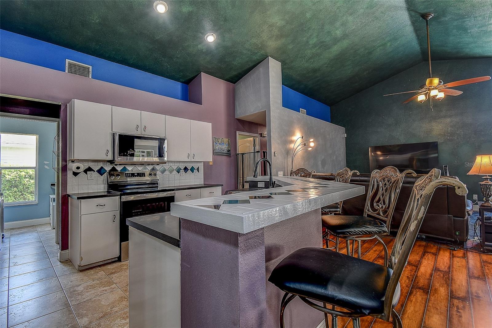 Image 33 of 48 For 7730 Grimsby Lane