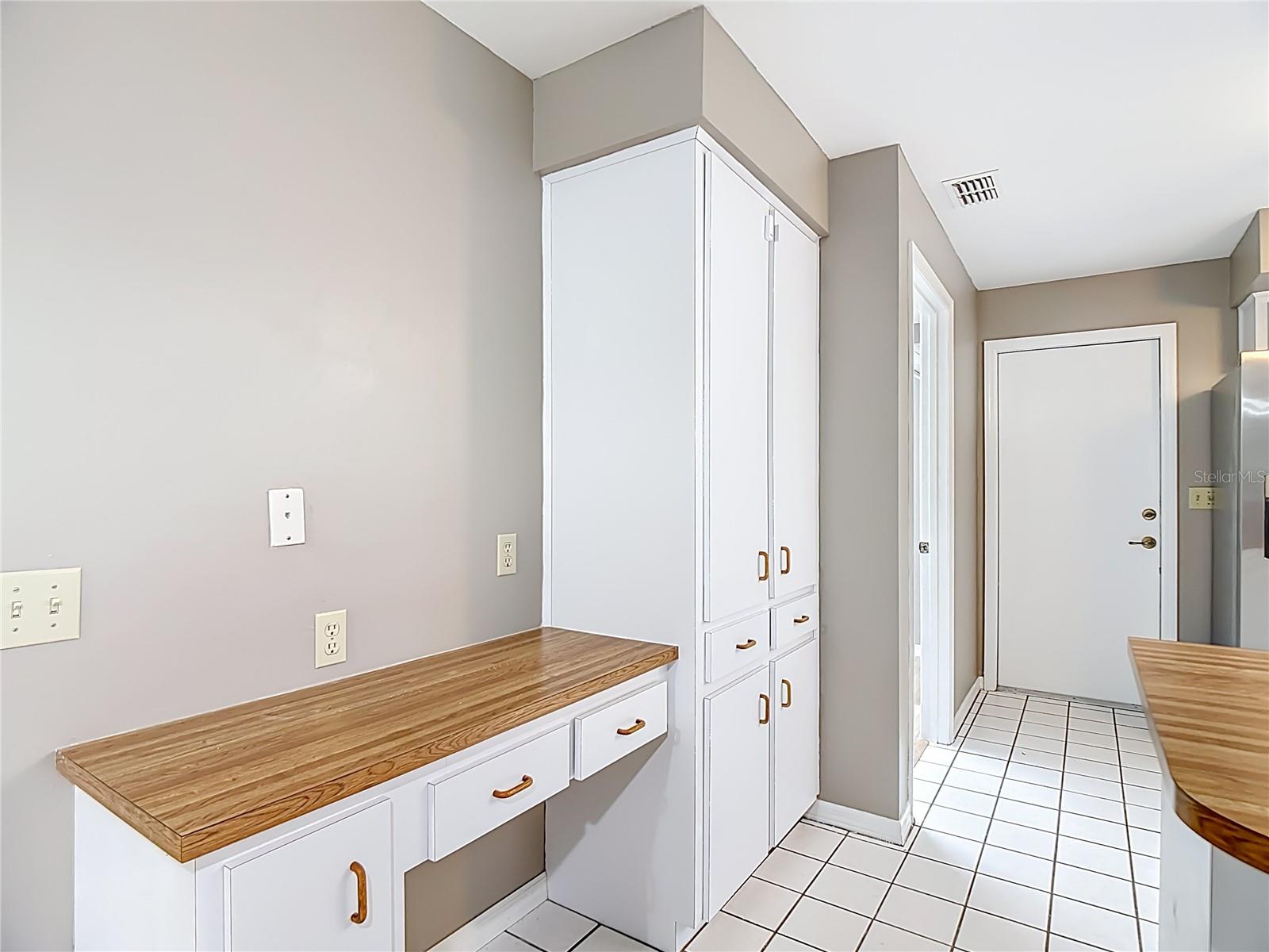 Image 10 of 37 For 109 South Court