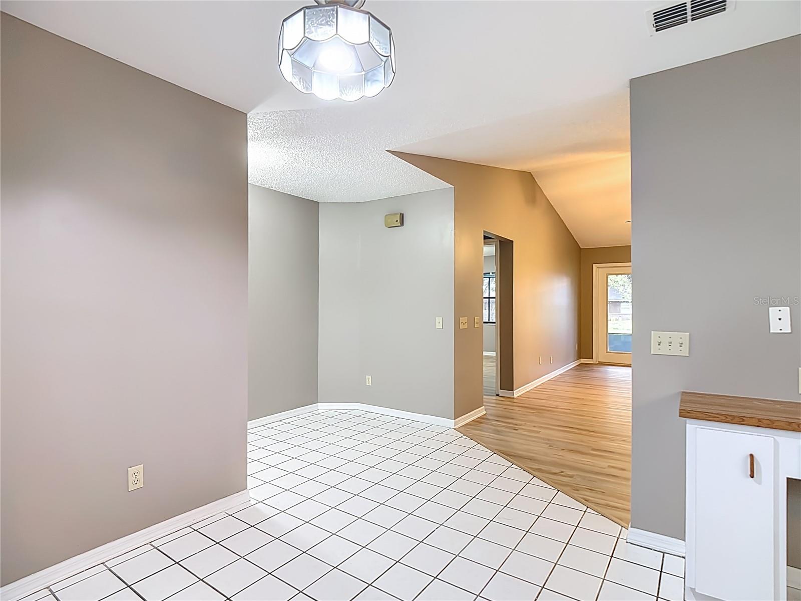 Image 7 of 37 For 109 South Court