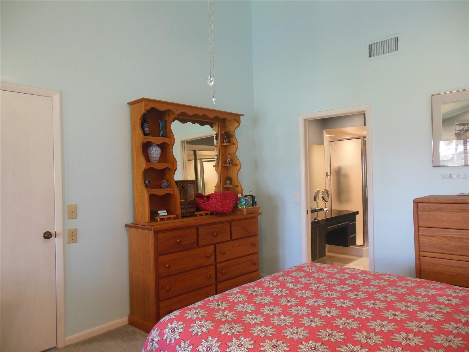 Image 16 of 38 For 3053 Landmark Boulevard 1107`