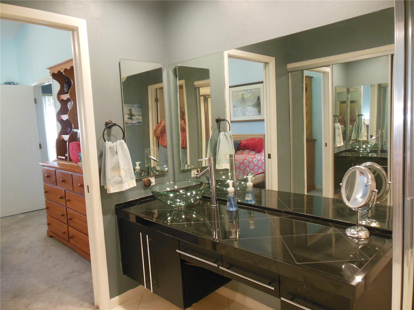 Image 18 of 38 For 3053 Landmark Boulevard 1107`