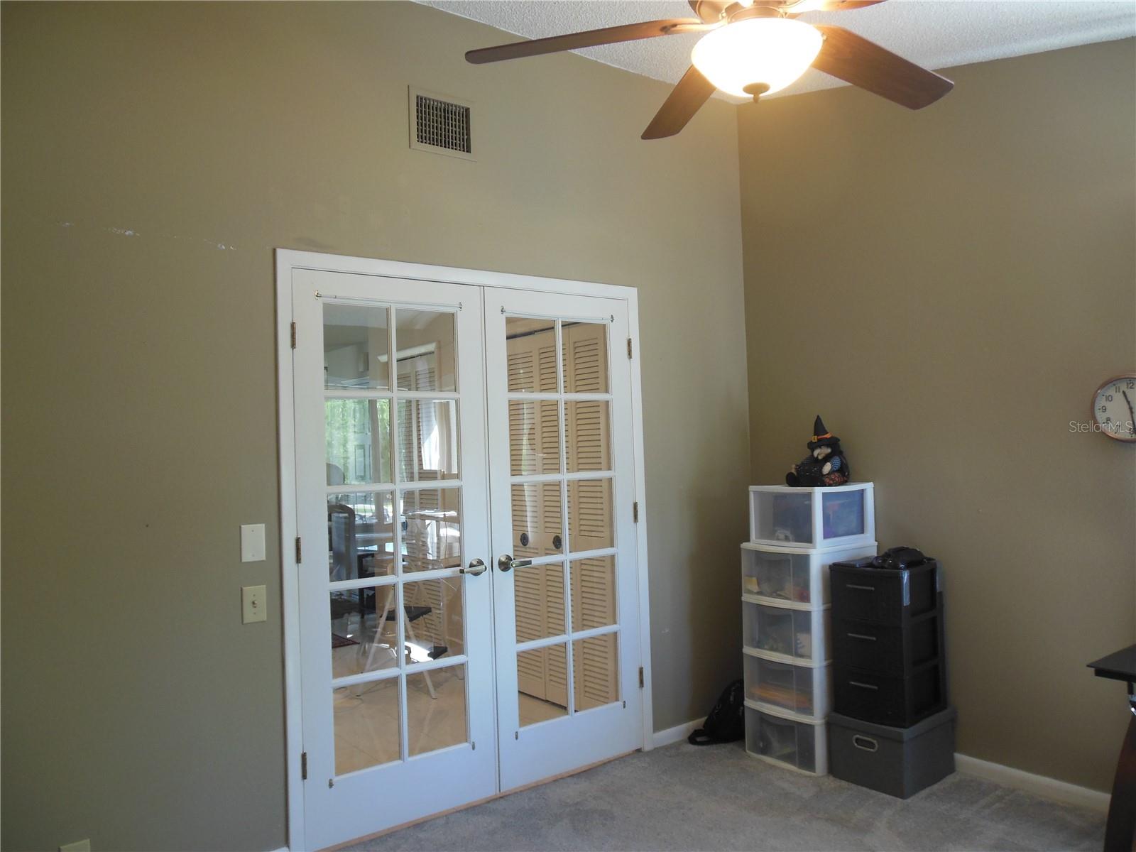 Image 21 of 38 For 3053 Landmark Boulevard 1107`