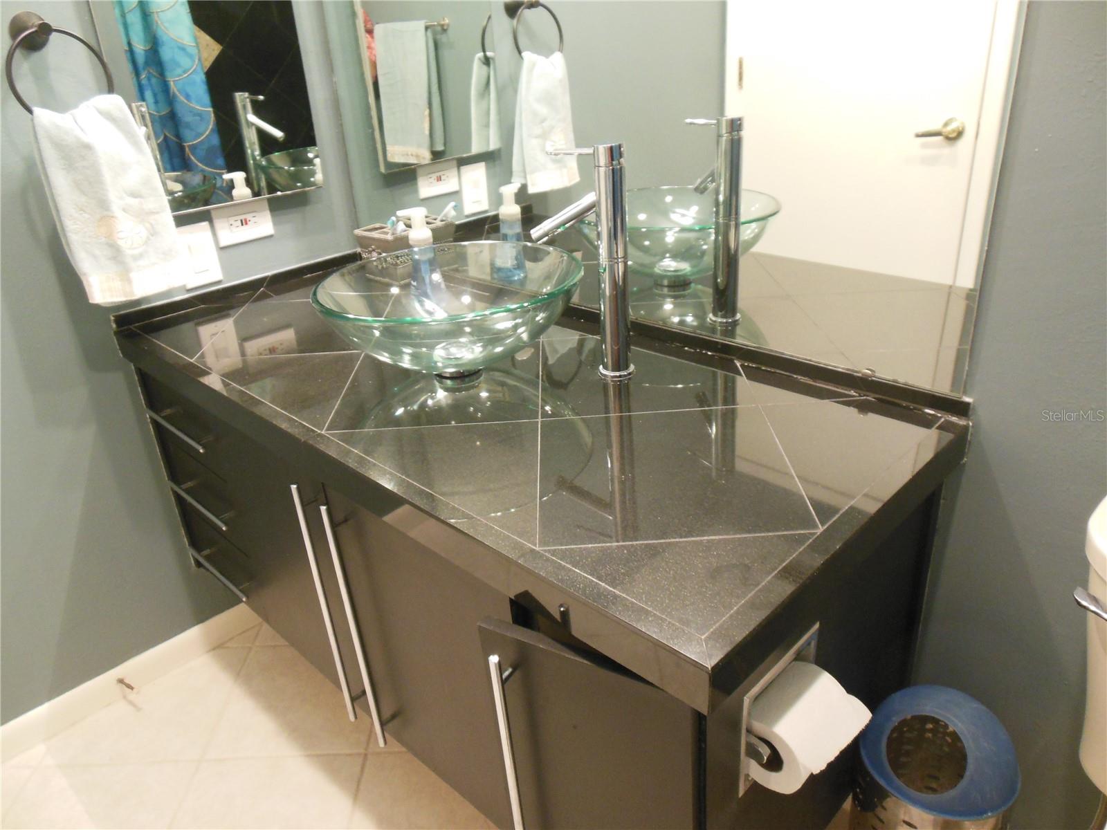 Image 26 of 38 For 3053 Landmark Boulevard 1107`