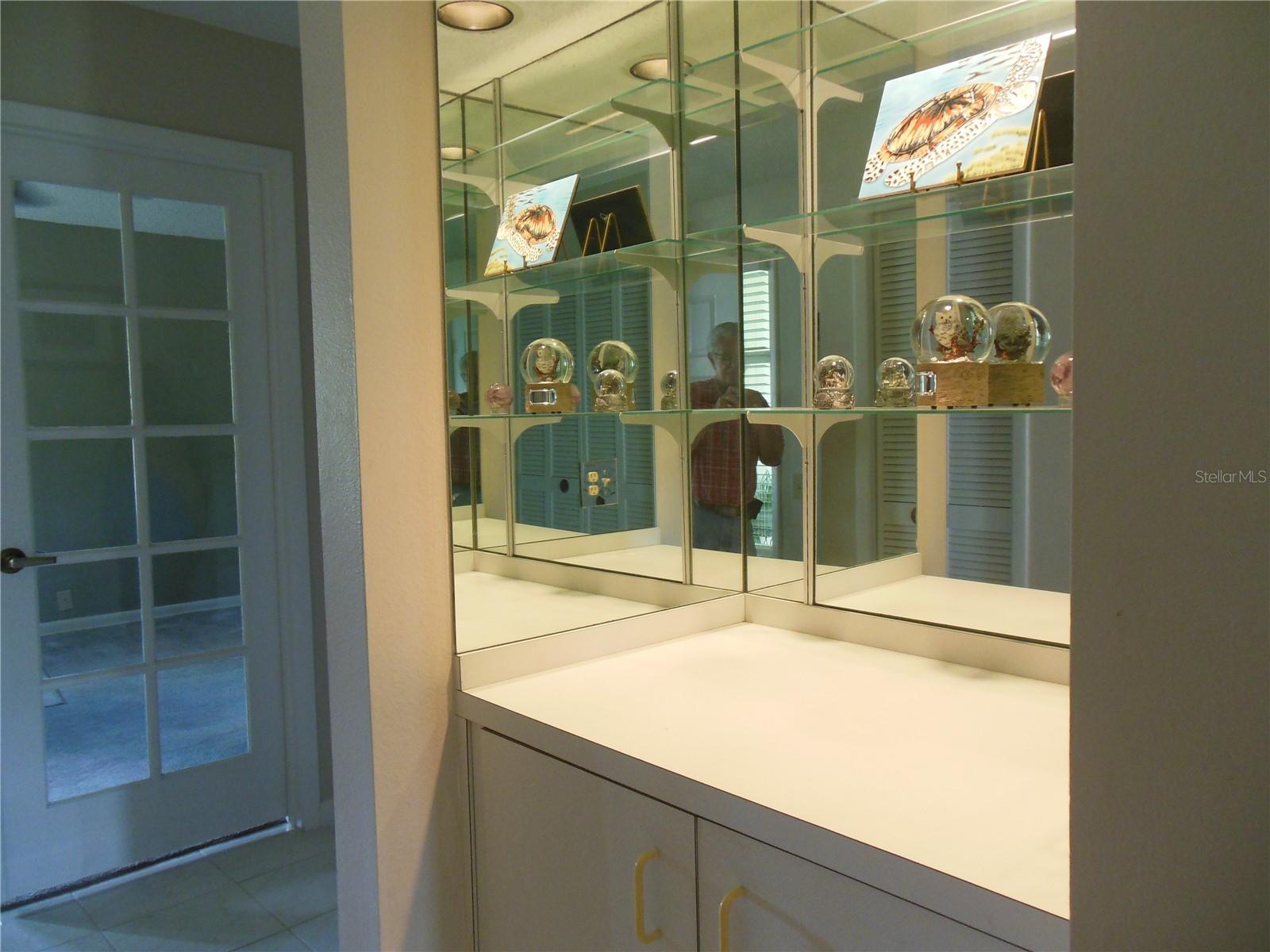 Image 29 of 38 For 3053 Landmark Boulevard 1107`