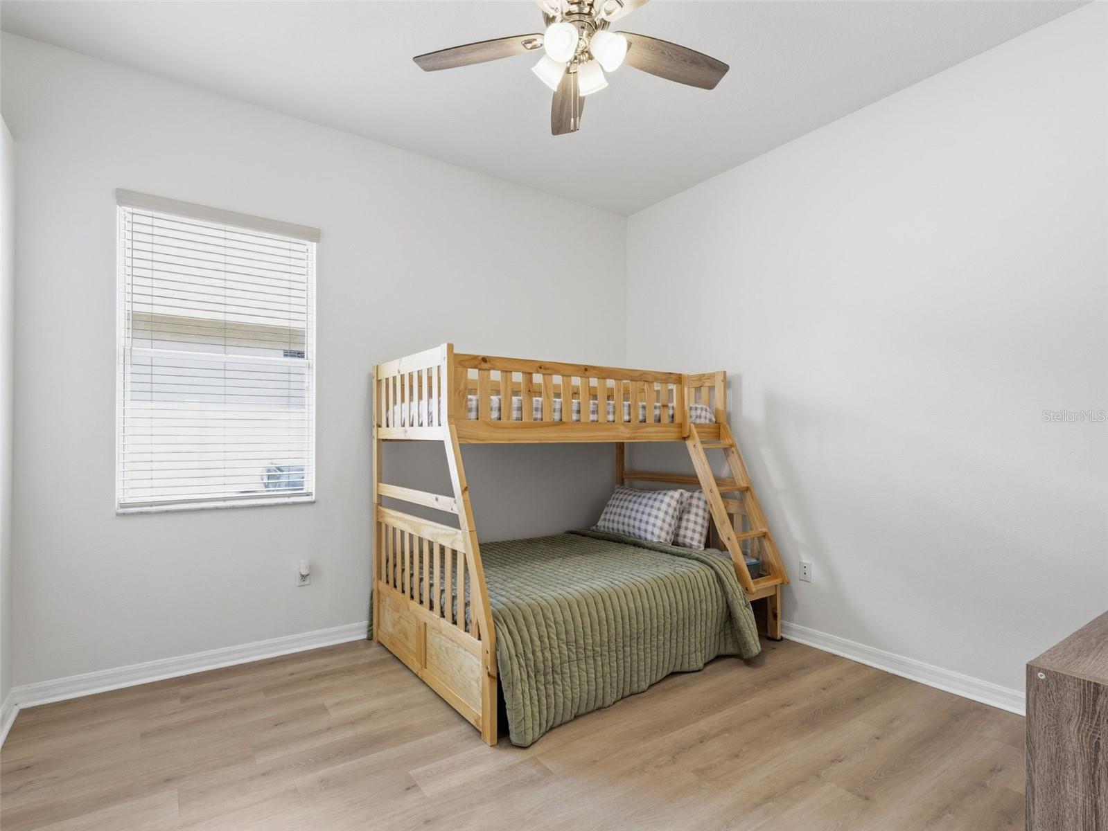 Image 18 of 30 For 10017 Oxford Chapel Drive