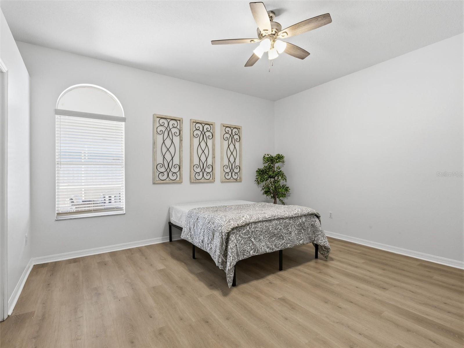 Image 21 of 30 For 10017 Oxford Chapel Drive