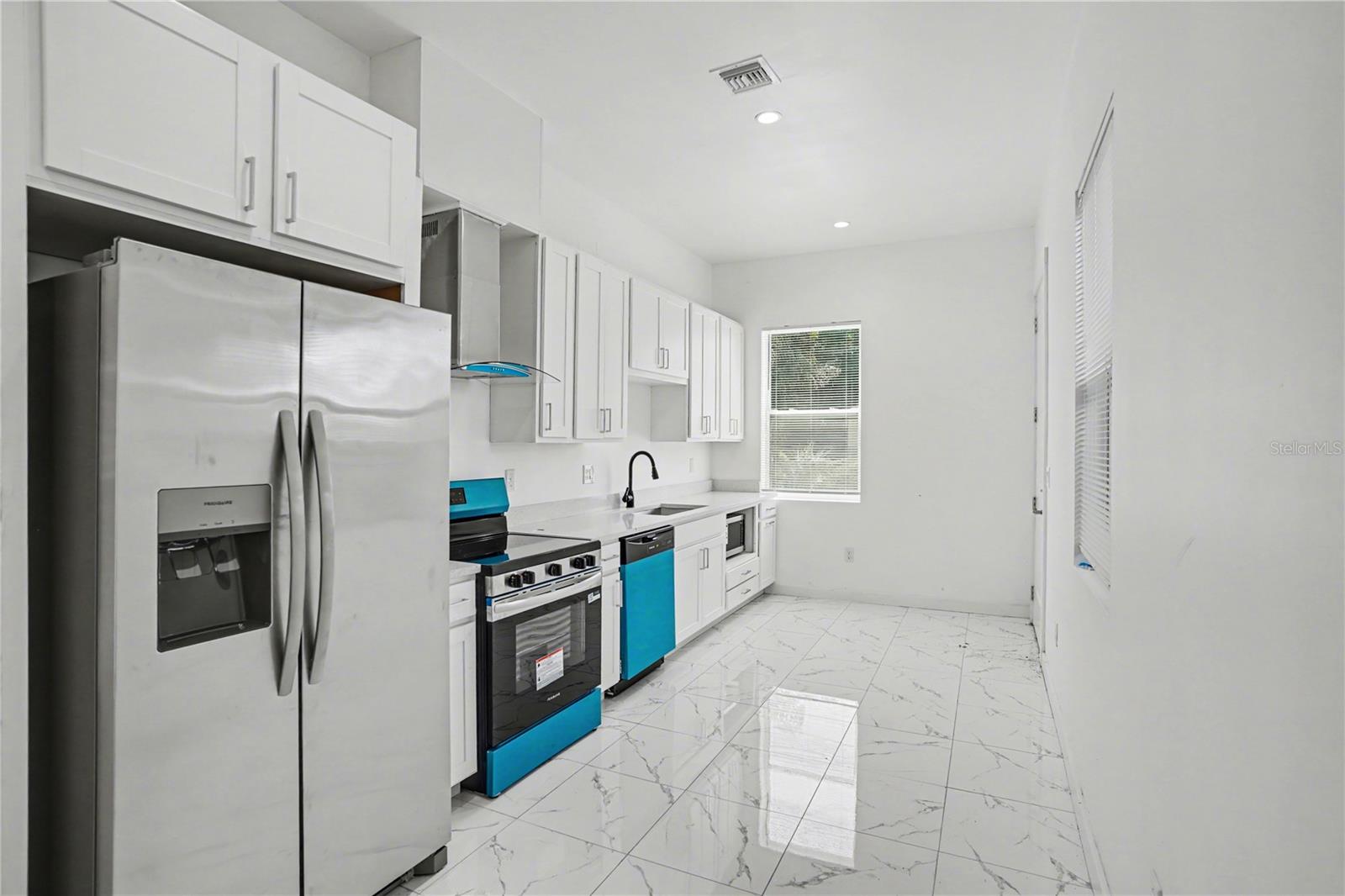 Image 4 of 15 For 2328 Spruce Street A