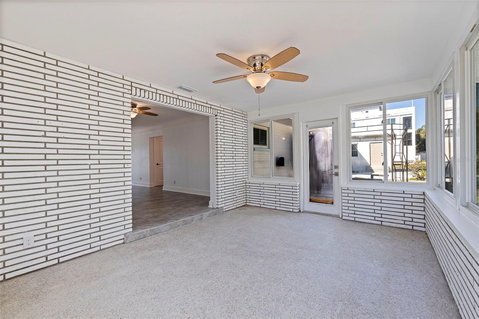 Image 13 of 37 For 176 175th Avenue E