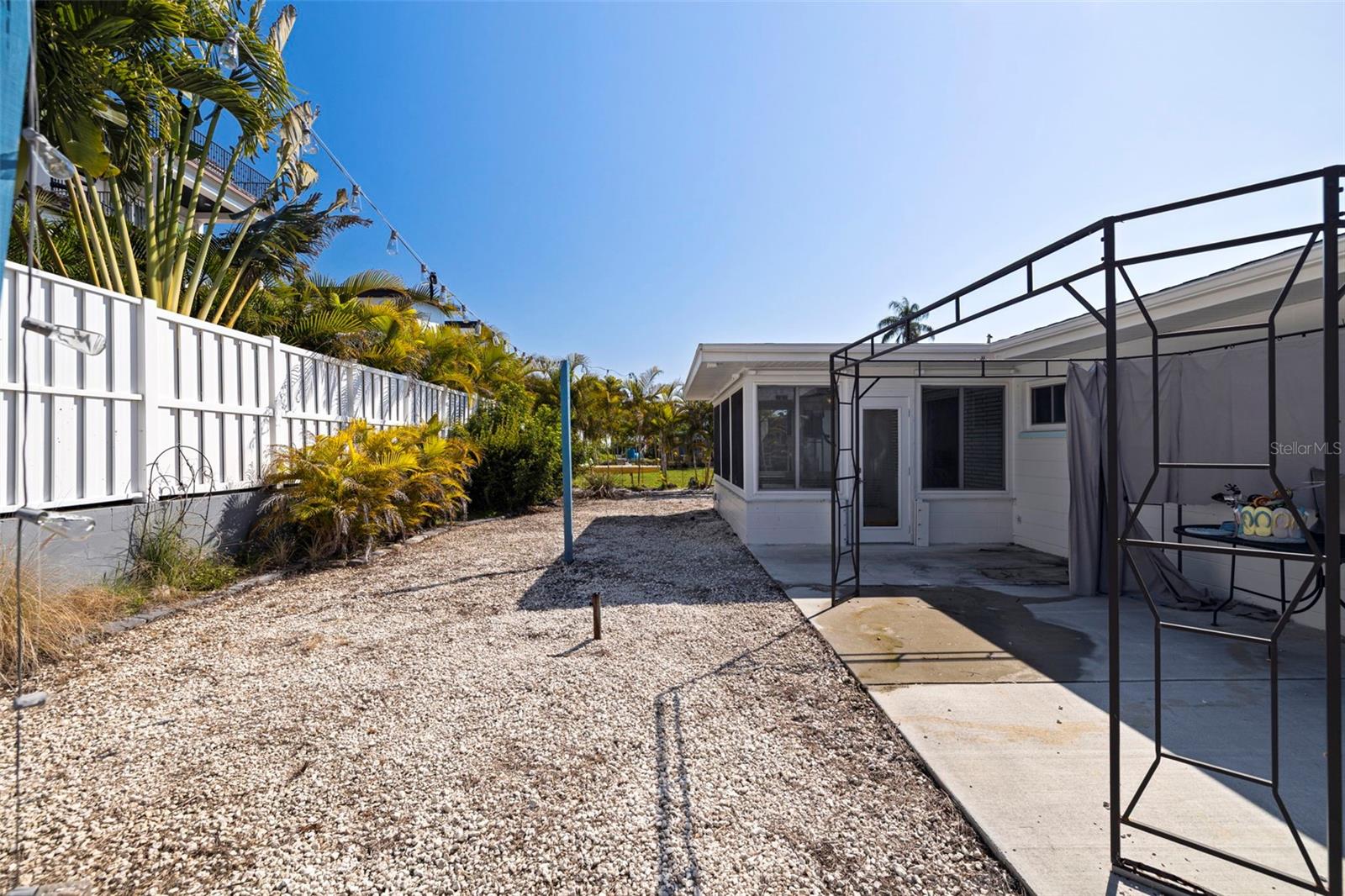 Image 26 of 37 For 176 175th Avenue E