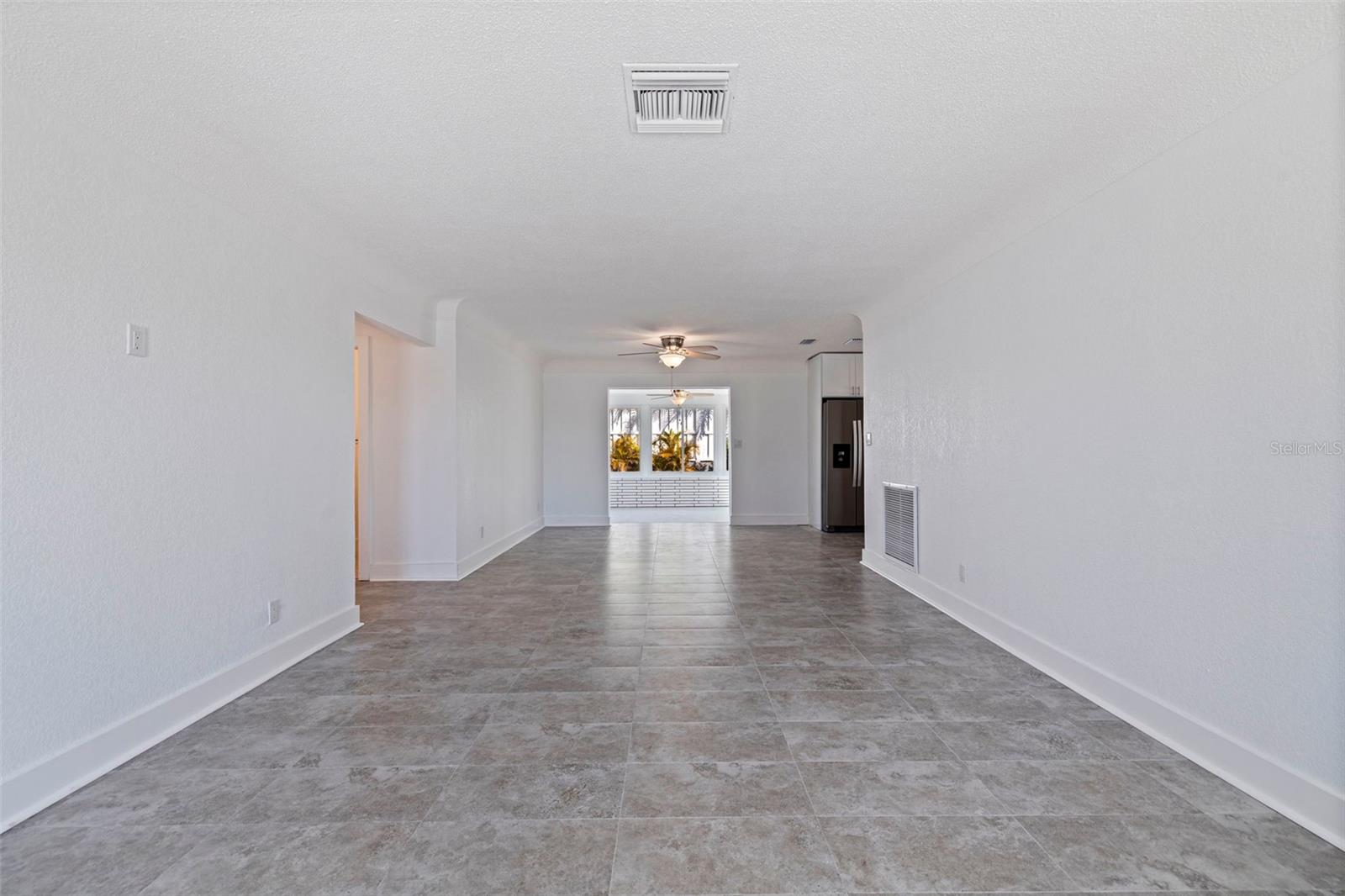 Image 4 of 37 For 176 175th Avenue E