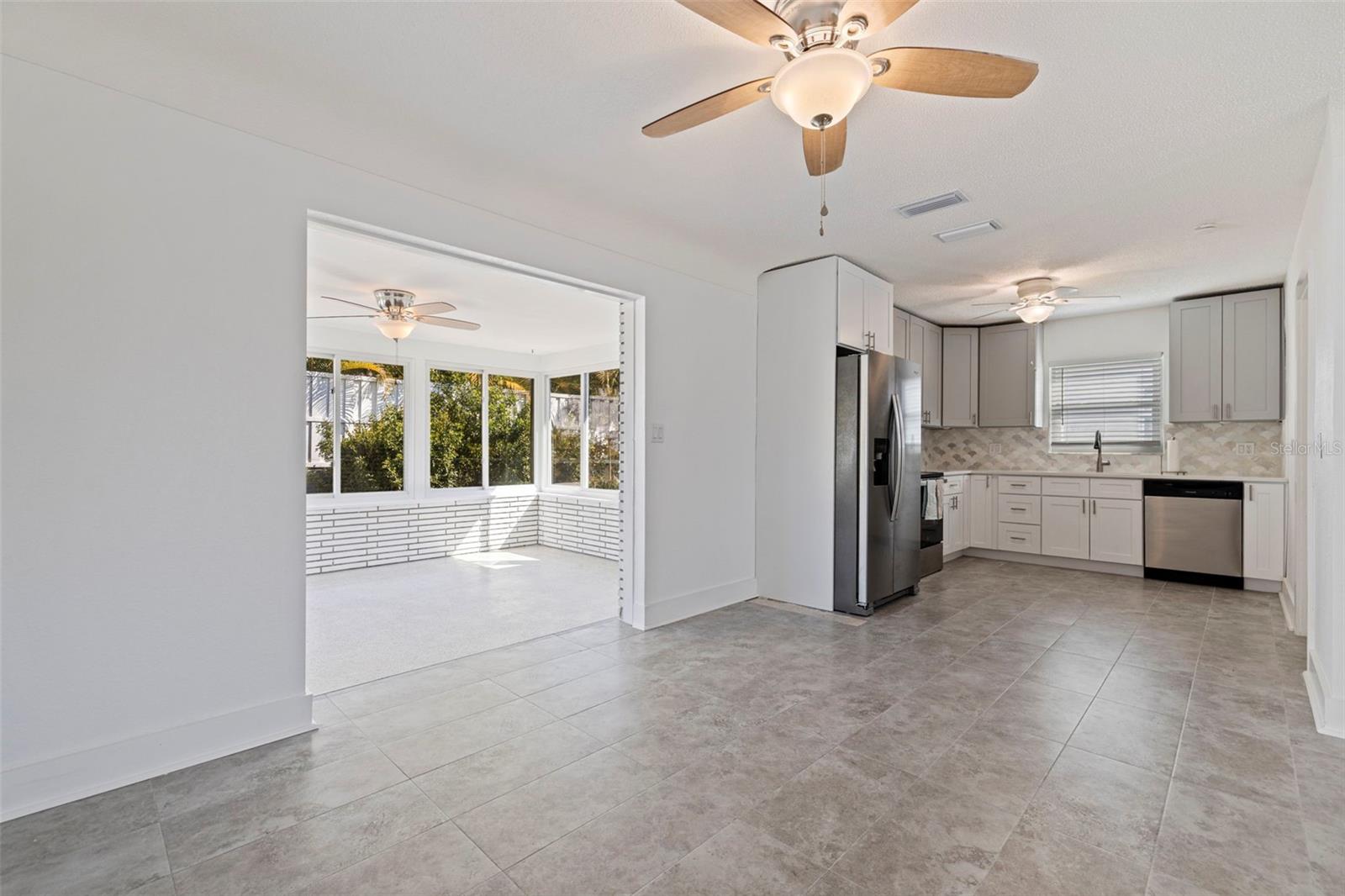 Image 8 of 37 For 176 175th Avenue E